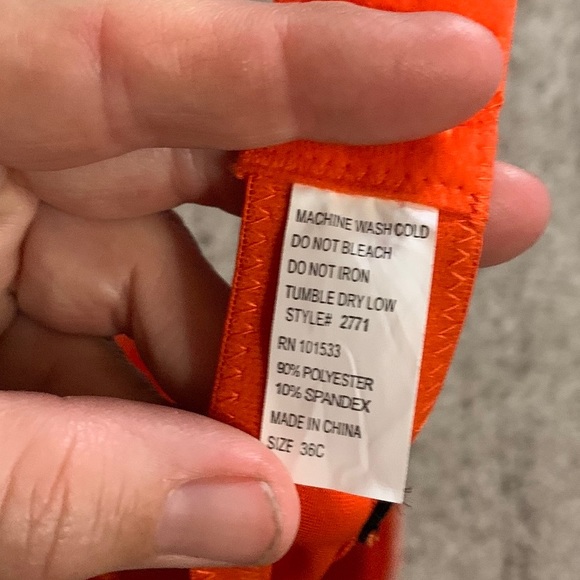 Bra-Red soft cup bra, NWT, New With Tags, 36C - Picture 12 of 13